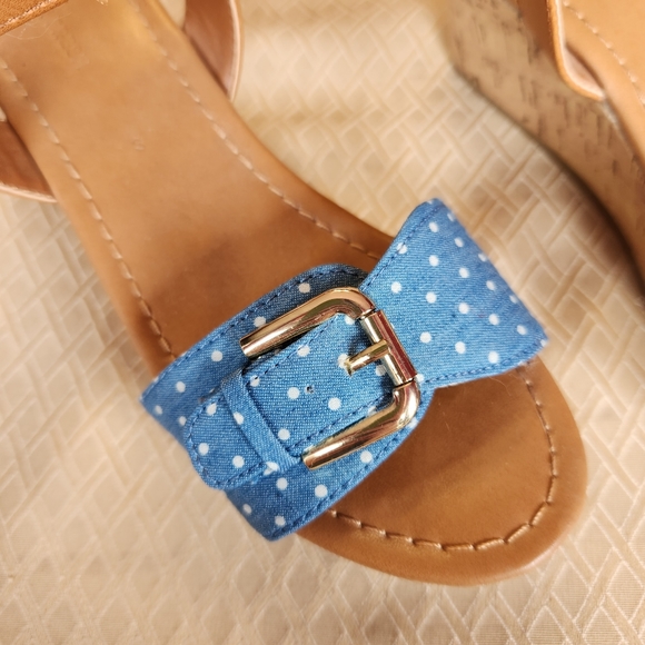 5/$20 NWT Joe Fresh beige blue white polka dot wedge heel sandal shoes girls 3 - Picture 10 of 13
